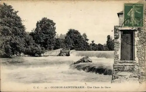 Ak Oloron Sainte Marie Pyrénées Atlantiques, Une Chute du Gave