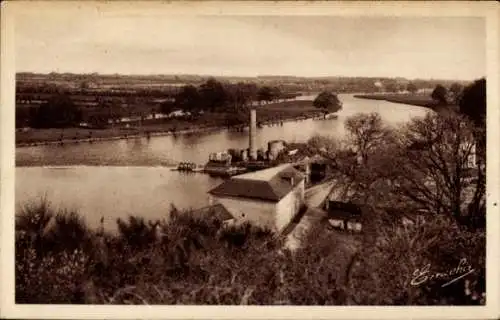 Ak La Membrolle Maine et Loire, La Mayenne a la Roussiere