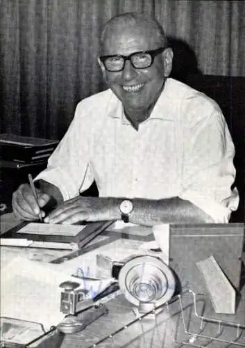 Ak Journalist und Fernsehmoderator Robert Lembke, Portrait, Autogramm