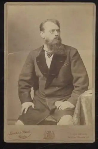 Cabinet Foto Franz von Lenbach, deutscher Maler "Münchner Malerfürst"