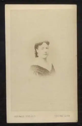 Cdv Foto Potrait Marie Henriette Königin von Belgien, geb. von Österreich