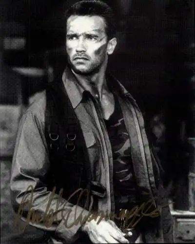 Foto Schauspieler Arnold Schwarzenegger, Portrait, Autogramm