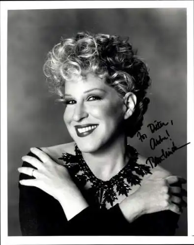 Foto Schauspielerin Bette Midler, Portrait, Autogramm