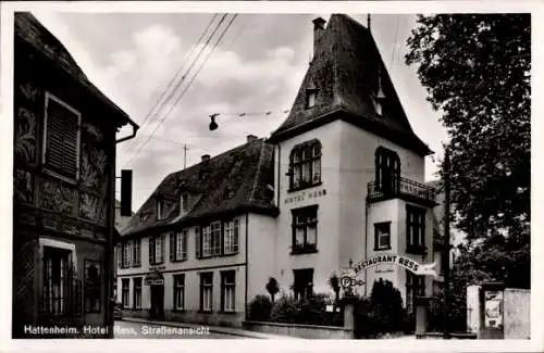 Ak Hattenheim Eltville am Rhein, Hotel Restaurant Balthasar Ress, Straßenansicht, Garteneingang