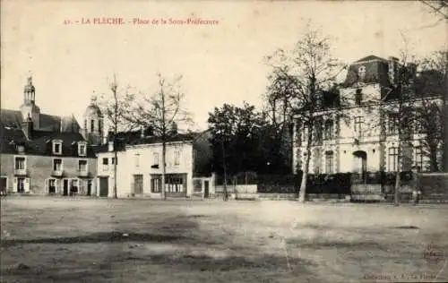 Ak La Flèche Sarthe, Präfektur Place de la Sous