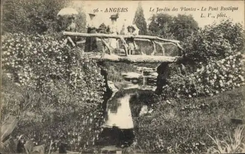 Ak Angers Maine et Loire, Jardin des Plantes, Pont Rustique