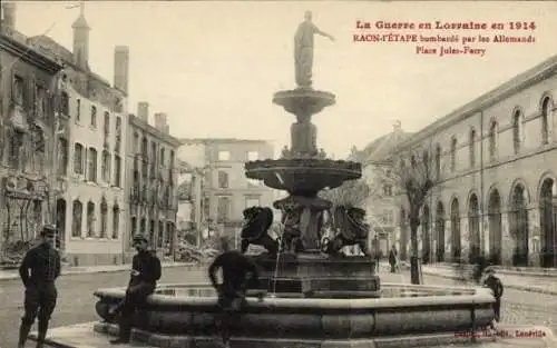 Ak Raon l'Étape Lorraine Vosges, Place Jules Ferry, bombardiert 1914