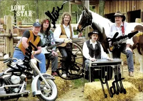 Ak Schauspieler und Sänger Lone Star, Gruppenbild mit Pferd, Autogramm