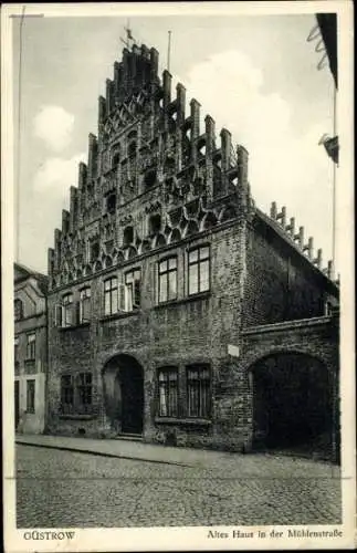 Ak Güstrow im Kreis Rostock, Altes Haus in der Mühlenstraße