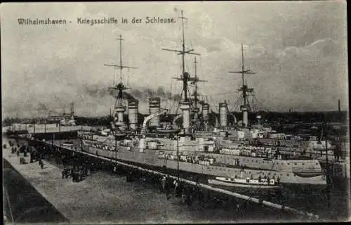 Ak Wilhelmshaven an der Nordsee, Schleuse, Kriegsschiffe