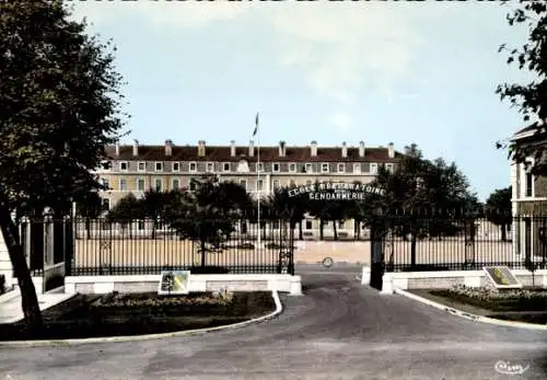 Ak Chaumont Haute Marne, Gendarmerieschule