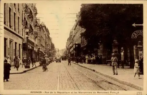 Ak Avignon-Vaucluse, Rue de la République