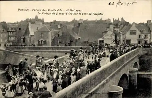 Ak Pontivy Morbihan, Der Gefolge von Jeanne d'Arc auf der Krankenhausbrücke