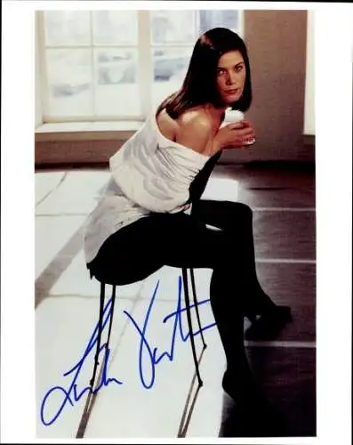 Foto Schauspielerin Linda Fiorentino, Portrait, Autogramm