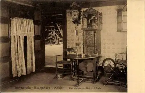 Ak Meldorf in Holstein, Dithmarscher Bauernhaus, Kachelstube mit Blick auf die Diele, Spinnrad