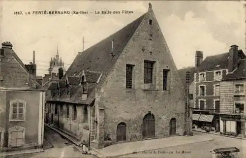 Ak La Ferté Bernard Sarthe, Das Festspielhaus