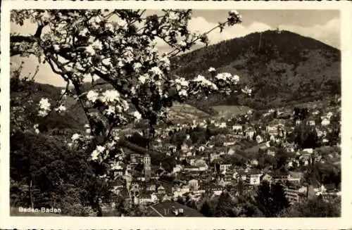 Ak Baden Baden am Schwarzwald, Teilansicht, blühender Baum