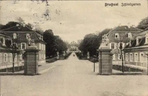 Ak Bruchsal Baden Württemberg, Schlossgarten, Eingang des Schlosses