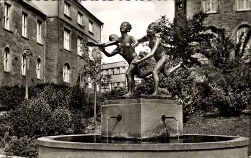 Ak Pforzheim im Schwarzwald, Dreitälerbrunnen