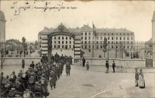 Ak Angers Maine et Loire, Kaserne