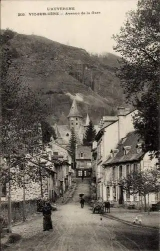 Ak Vic sur Cère Cantal, Avenue de la Gare