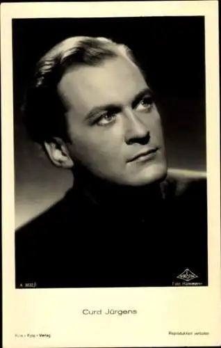 Ak Schauspieler Curd Jürgens, Porträt