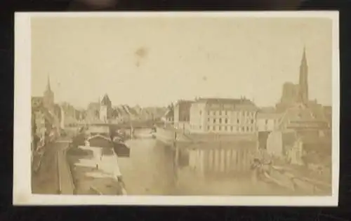 Cdv Foto Straßburg Straßburg Elsass Bas Rhin, Blick über den Fluß Ill zur Stadt