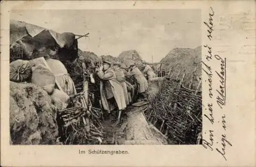 Ak Deutsche Soldaten im Schützengraben, I. WK