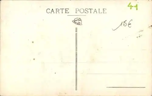 Ak Commana Finistère, Place de Église