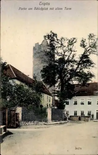 Ak Triptis in Thüringen, am Schlossplatz mit altem Turm