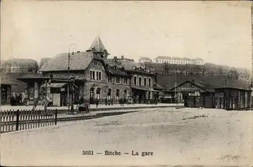 Ak Bitche Bitsch Lothringen Moselle, Bahnhof, Gleisansicht