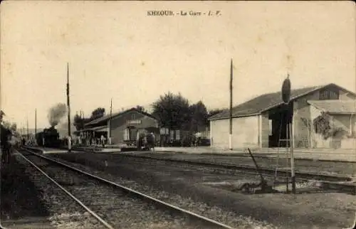 Ak Kroubs El Khroub Algerien, Bahnhof, Gleisansicht