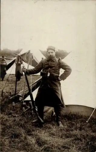 Foto Ak Französischer Soldat mit Bajonett, Portrait