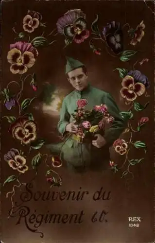 Ak Französischer Soldat mit Blumen, Stiefmütterchen, Regiment 60