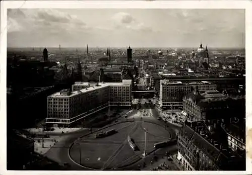 Ak Berlin Mitte, Alexanderplatz, Stadtpanorama, Rathaus, Dom