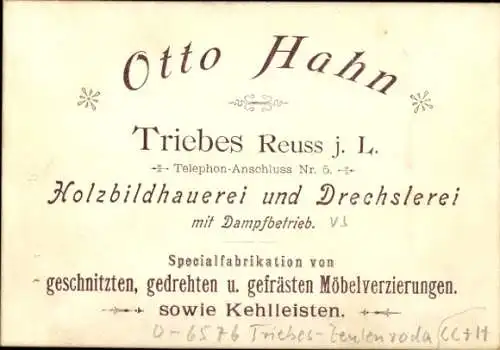 Foto Ak Triebes in Thüringen, Otto Hahn, Holzbildhauerei, Figurengruppe