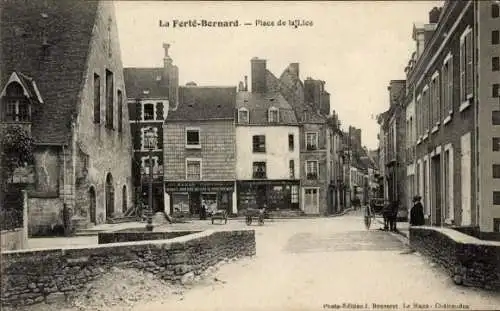 Ak La Ferté Bernard Sarthe, Place de Église