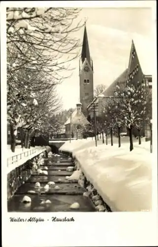 Ak Weiler Simmerberg im Allgäu, Teilansicht, Kirche, Hausbach, Winteransicht