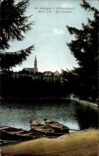 Ak Sankt Georgen im Schwarzwald, Klostersee, Kirche, Boote