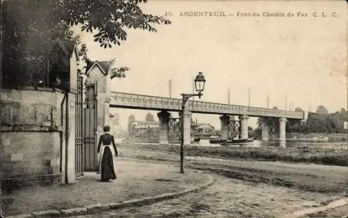 Ak Argenteuil Val d'Oise, Pont du Chemin de Fer