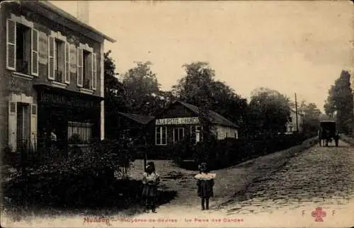 Ak Meudon Hauts de Seine, Bruyeres de Sevres, Pave des Gardes