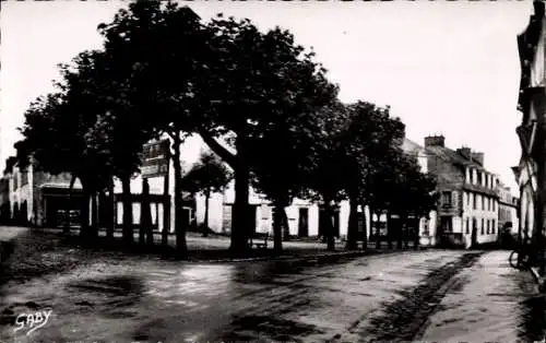 Ak Lesneven Finistère, Place Foch, Rue de Jerusalem
