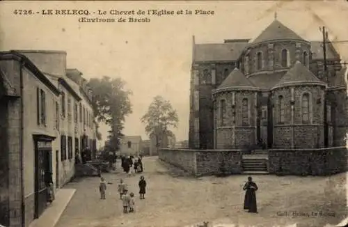 Ak Le Relecq Kerhuon Finistère, Chevet de l’Eglise, Place