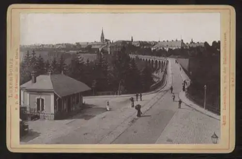 Cabinet Foto Stadt Luxemburg von der Bahnhofstraße, Passanten