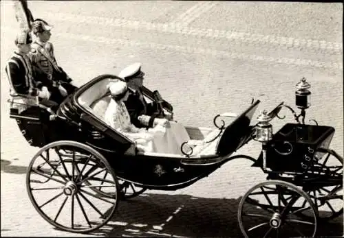 Foto Königin Elizabeth II., Prinz Philipp, Kutsche, Staatsbesuch