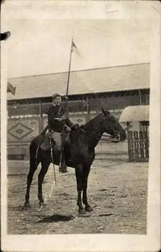 Foto Ak Französischer Soldat auf einem Pferd