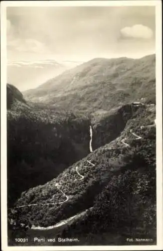 Ak Stalheim Norwegen, Landschaft mit Pfad