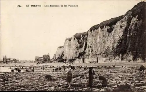 Ak Dieppe Seine Maritime, Les Rochers et les Falaises