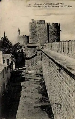 Ak Aigues Mortes Gard, Tour Saint-Antoine et le Constance