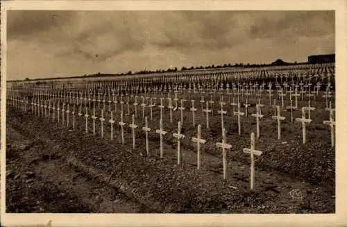 Ak Douaumont Lothringen Meuse, Nationalfriedhof